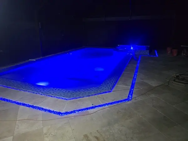 Luxury water features and fountains for swimming pools
